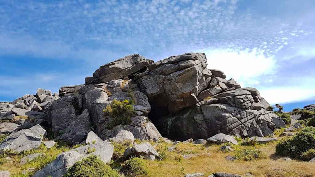 Cova da Becha, Serra do Galiñeiro