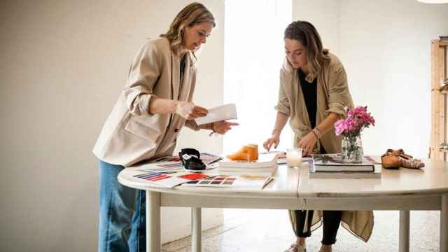 Mercedes y Carmen Zaldívar, fundadoras de LMDI Collection