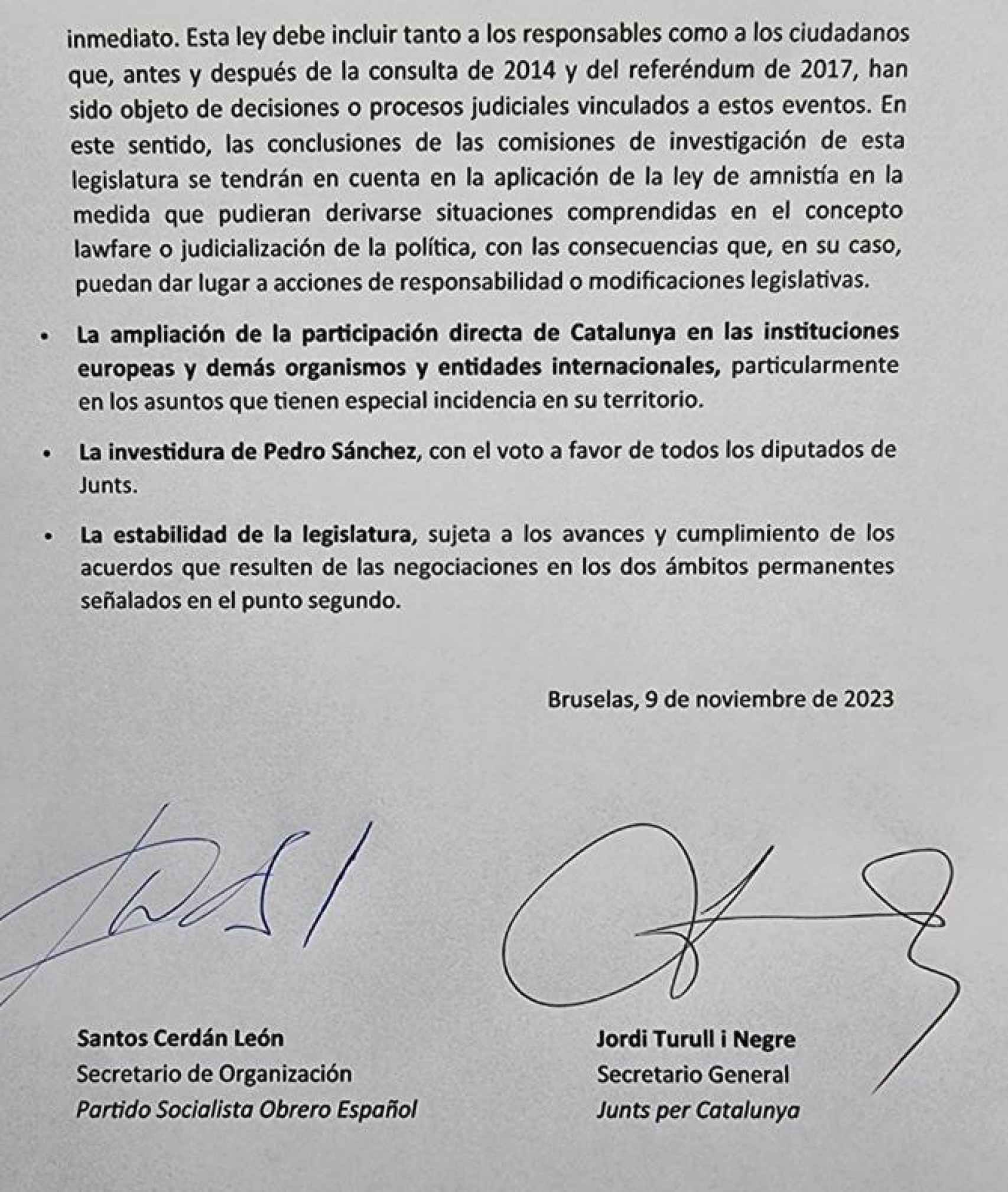 Las firmas de Santos Cerdán y Jordi Turull, al pie del documento acordado este jueves.