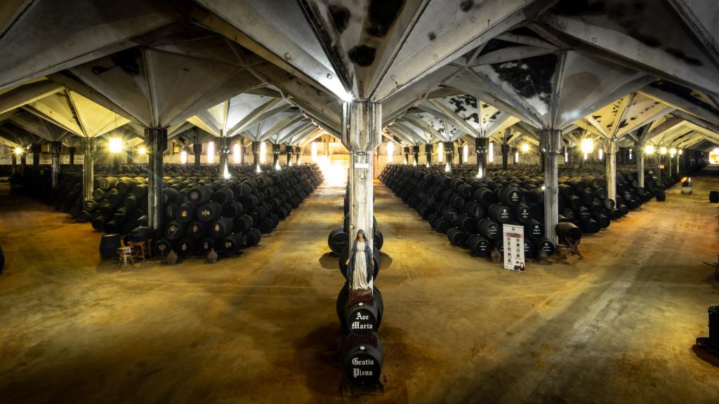 La bodega de Williams & Humbert, situada en Jerez, es la más grande de Europa.