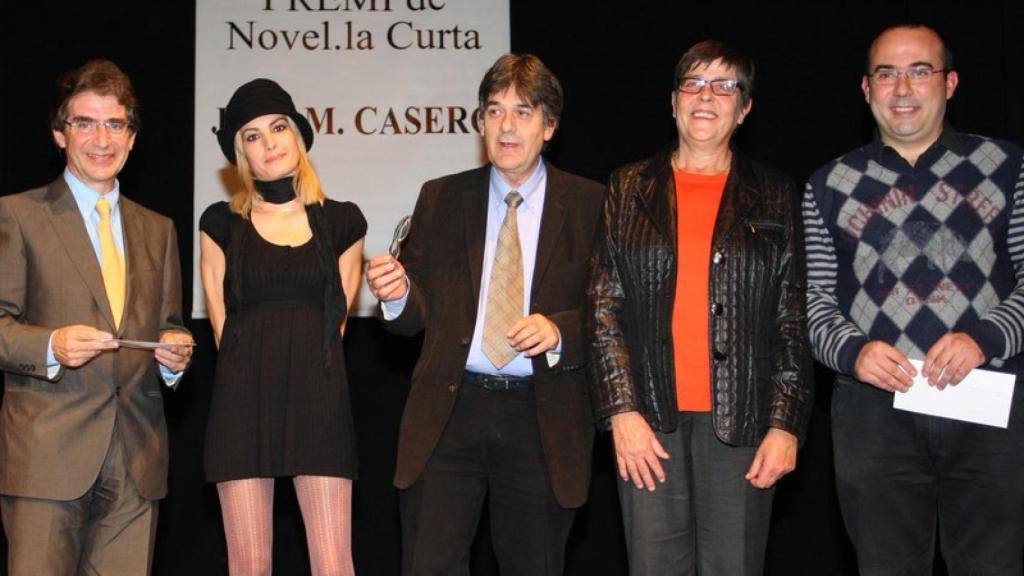 Campmajó (derecha) en la entrega de premios Justo Manuel Casero junto a Guillem Terribas (centro) en 2009.