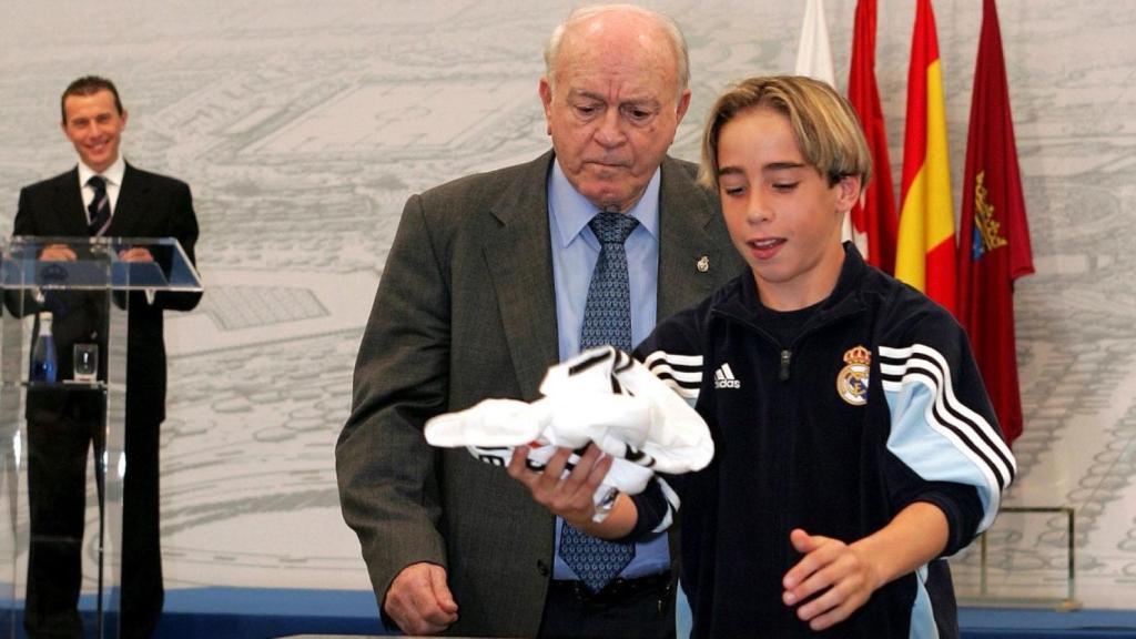 Alfredo Di Stéfano y Dani Carvajal ponen la primera piedra de la Ciudad Deportiva del Real Madrid.