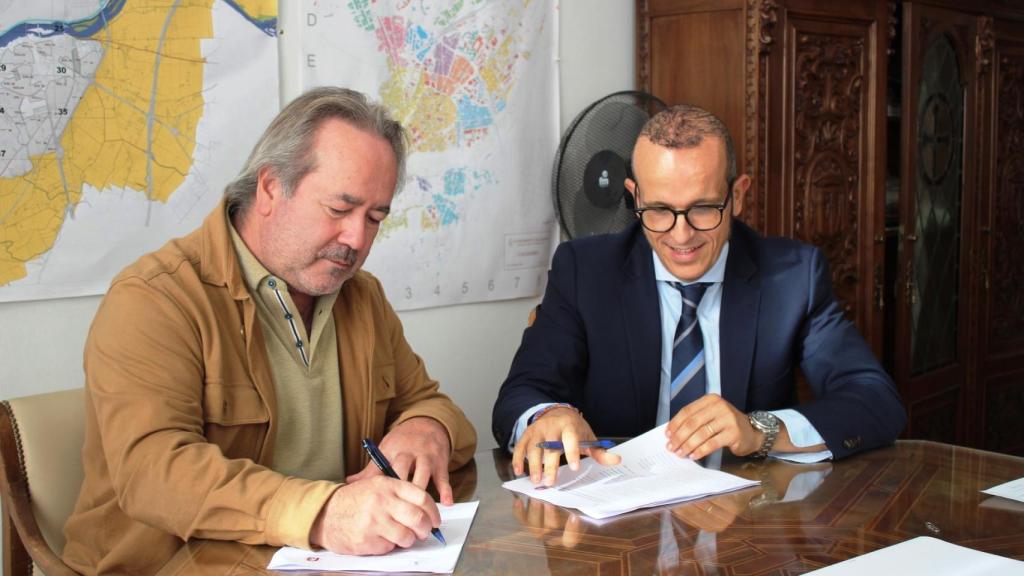 Firma del convenio entre el Ayuntamiento y el Obispado de Zamora
