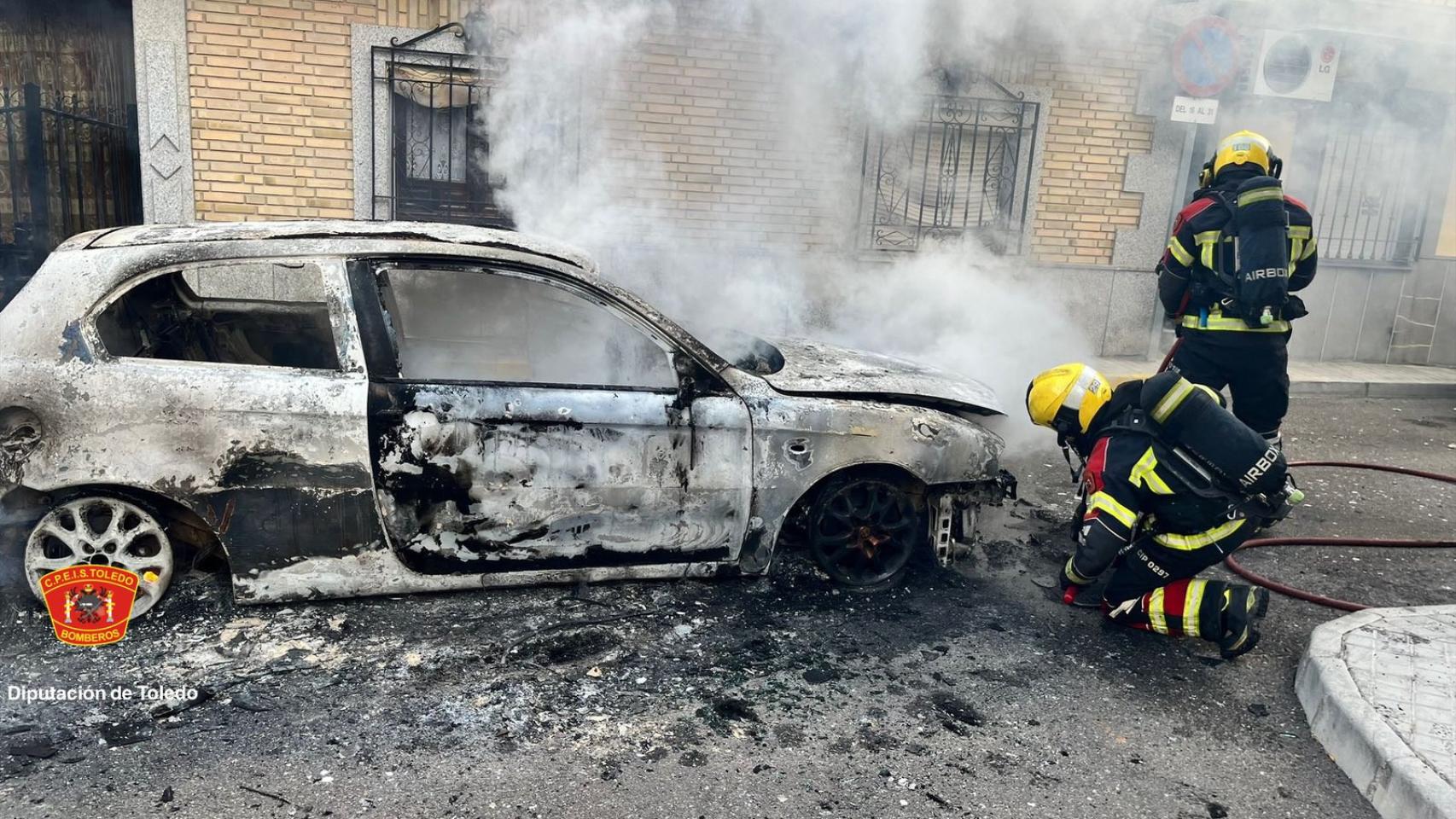 Coche calcinado en Bargas (Toledo). / Foto: CPEIS Toledo.