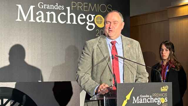 El consejero Martínez Lizán en el acto de entrega de los premios 'Grandes Manchegos 2023'. Foto: JCCM.