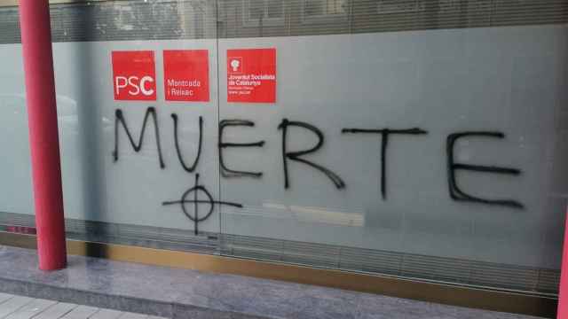 Actos vandálicos en las sedes del PSOE.
