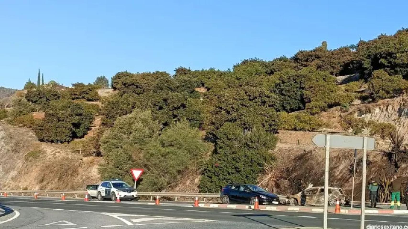 Coches implicados en un vuelco de drogas en Almuñecar.