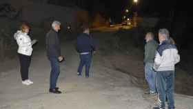 Vecinos patrullan de noche ante la oleada de robos que sufre la urbanización Puertosol de Málaga