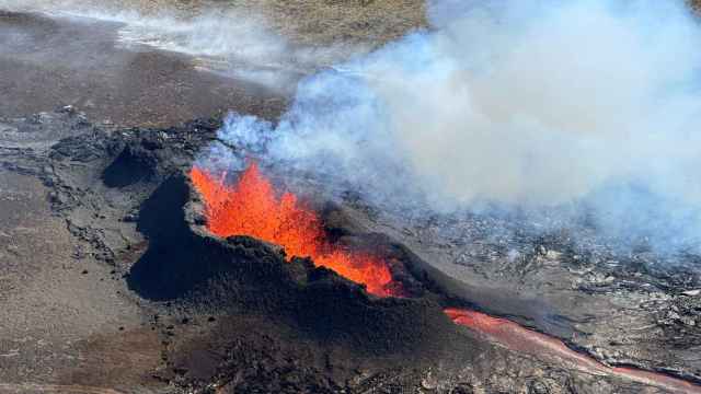Un volcán islandés, en erupción este verano