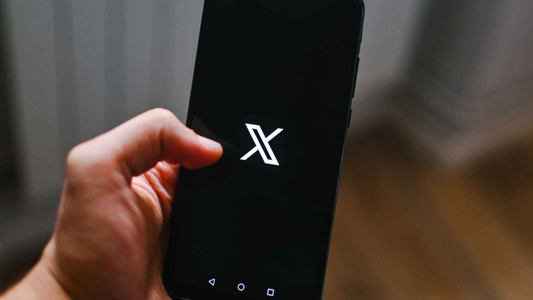 Aplicación X en un teléfono móvil