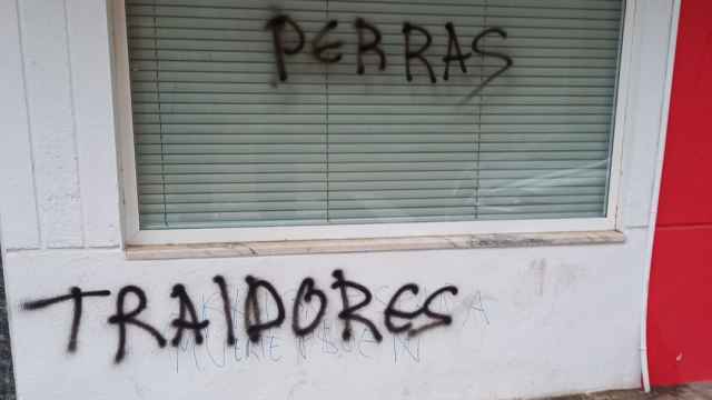 Vandalismo contra la sede del PSOE en Ciudad Real. Foto: Facebook Pilar Zamora
