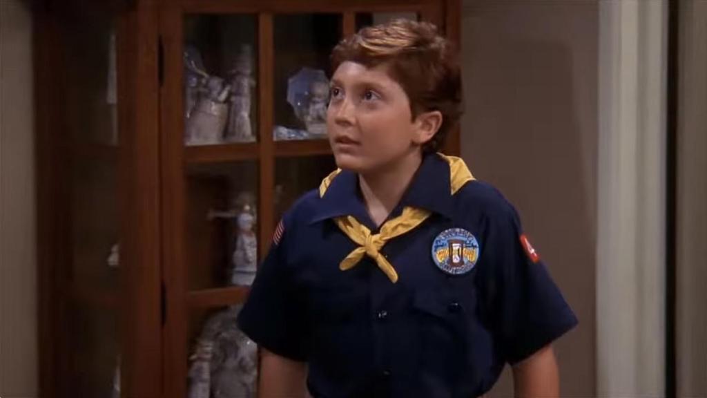 El espectacular cambio de Daryl Sabara, el niño al que Chandler le dijo que era adoptado en 'Friends'