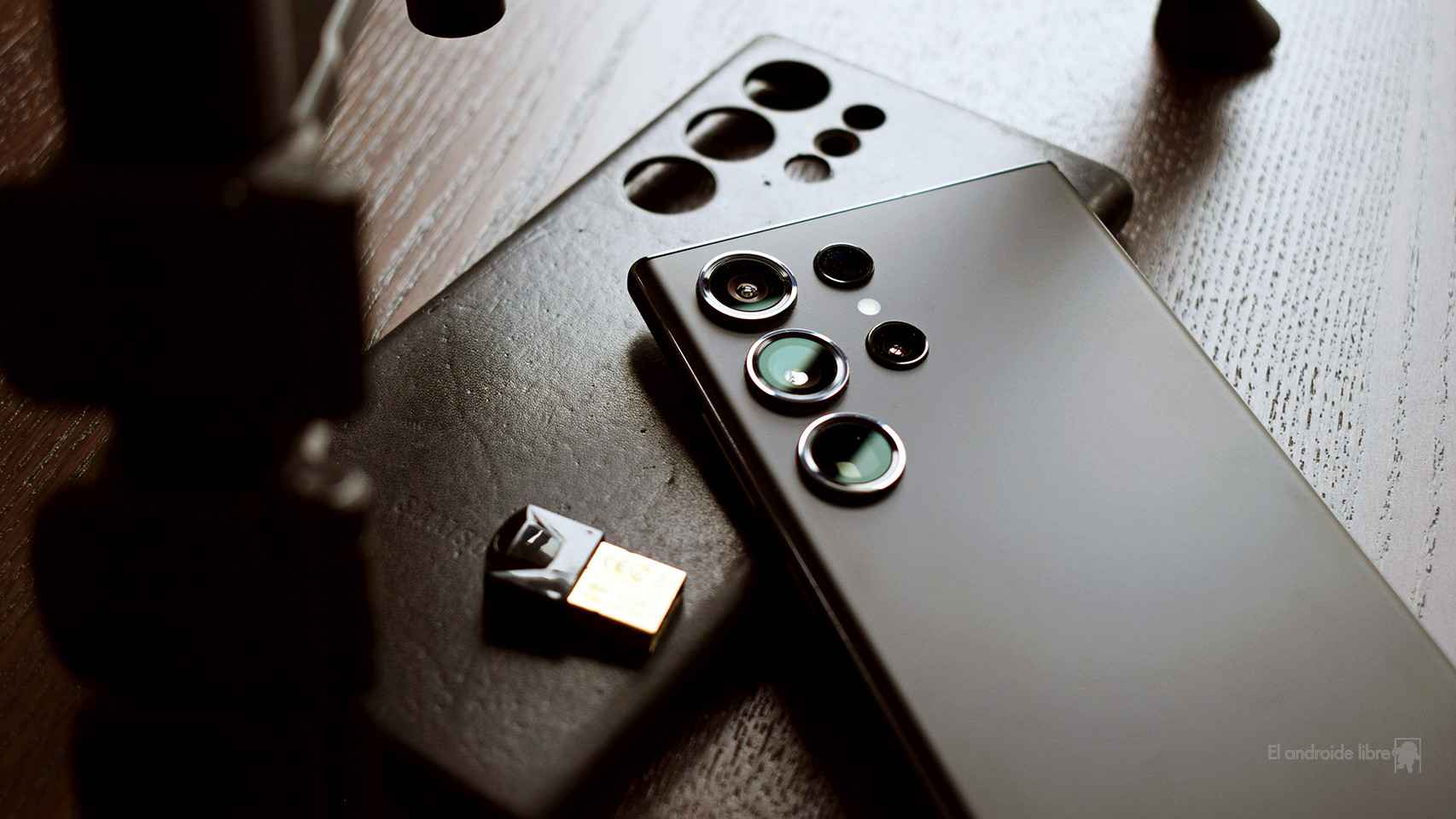 Los mejores accesorios del Samsung Galaxy S23 Ultra para viajar: qué  comprar para una experiencia excelente