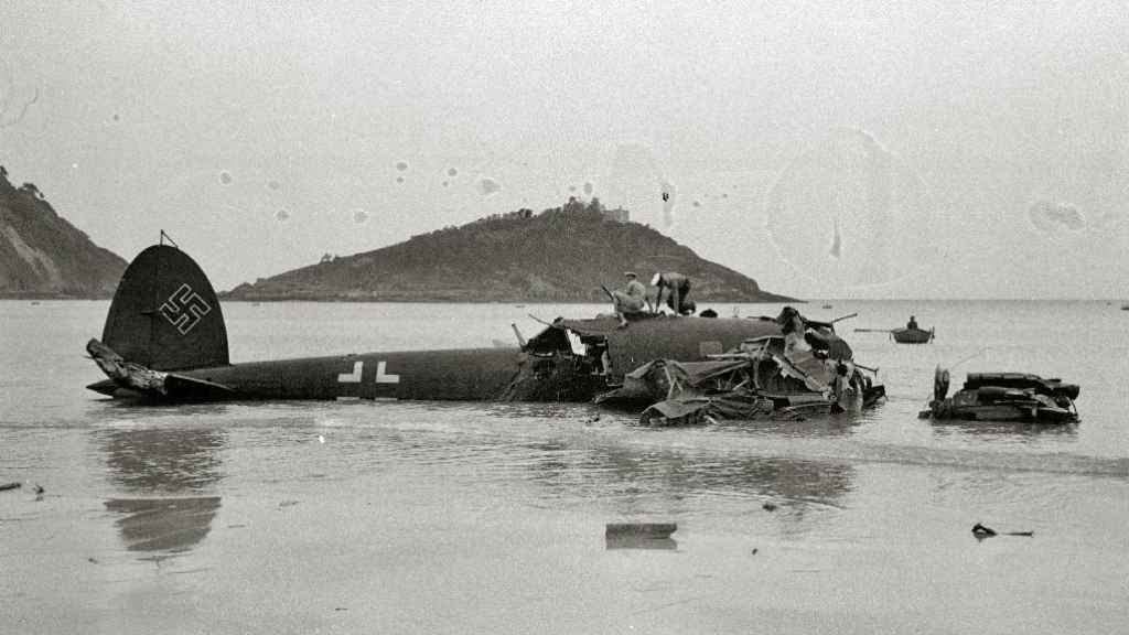 Bombardero alemán que aterrizó en la playa de la Concha en San Sebastián en el que viajaba León Degrelle.