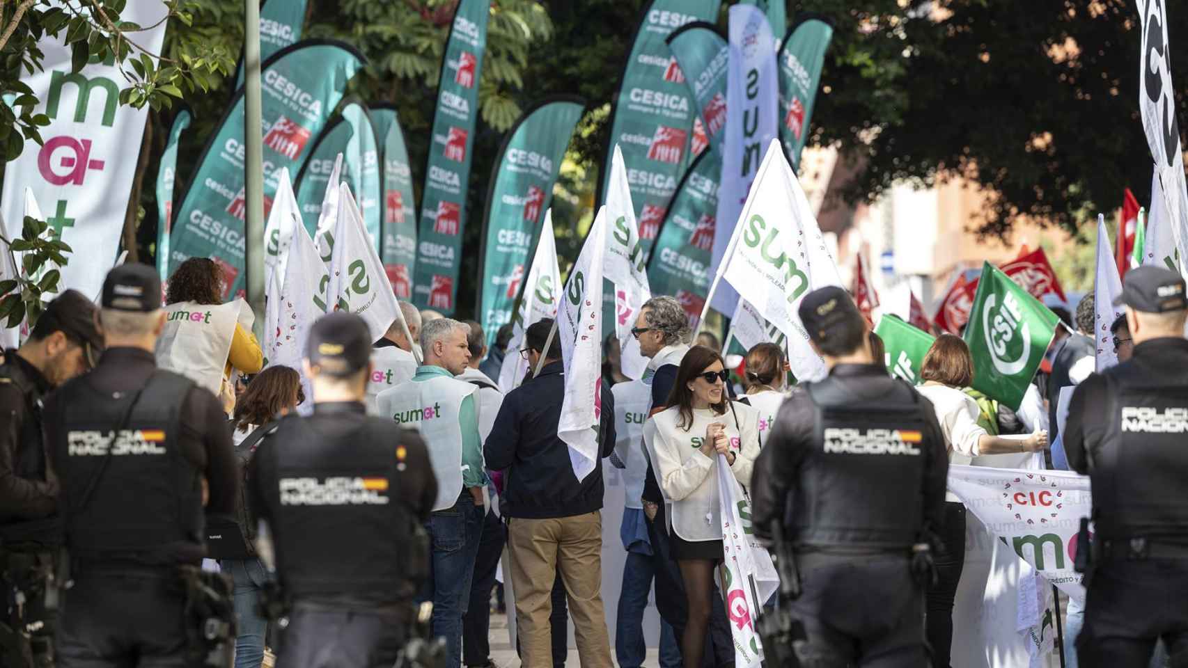 Concentración sindical de empleados de Unicaja Banco.