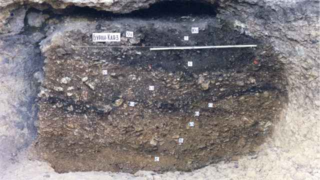 Excavaciones en el yacimiento de Buran-Kaya III.