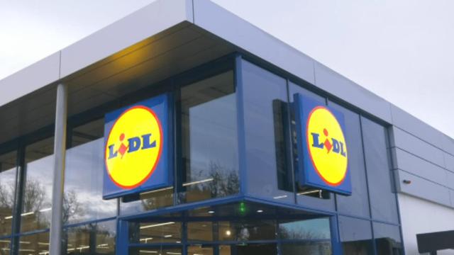 Fachada Lidl.