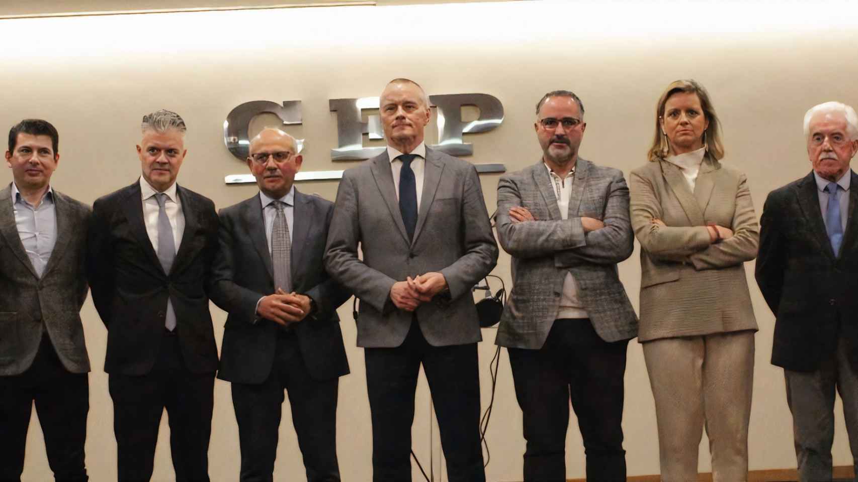 Empresarios de Pontevedra muestran su rechazo a los pactos de investidura del PSOE