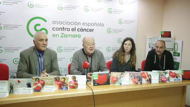 Presentación del calendario anual de la AECC de Zamora