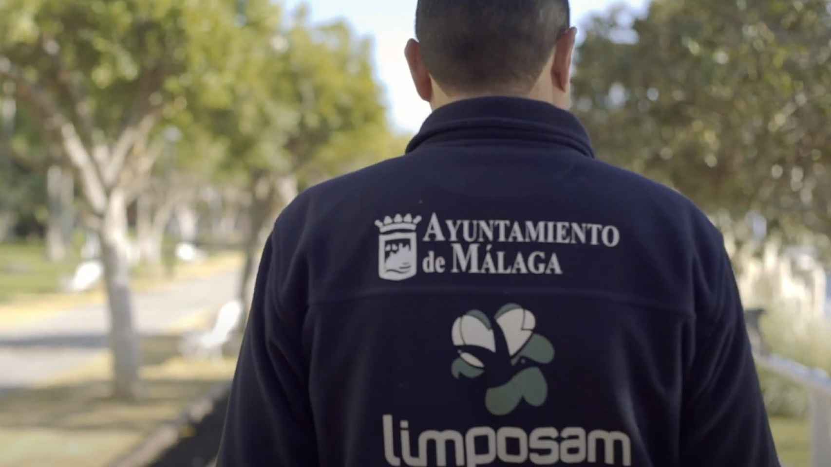 Limposam ofrece 50 nuevas vacantes para trabajar como limpiador en Málaga.