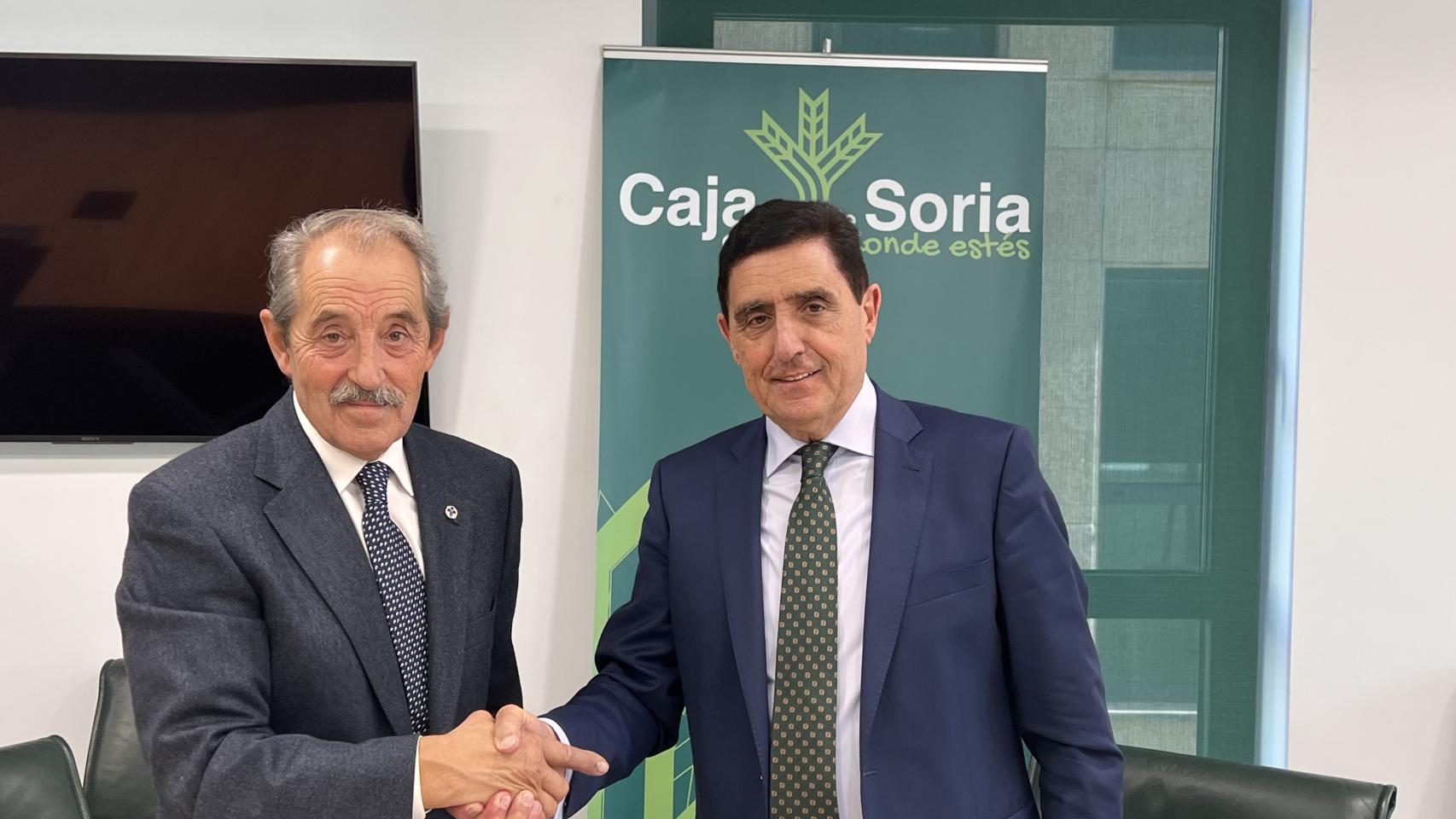 Firma de la renovación del convenio entre Caja Rural de Soria y la Hermandad de Donantes de Sangre