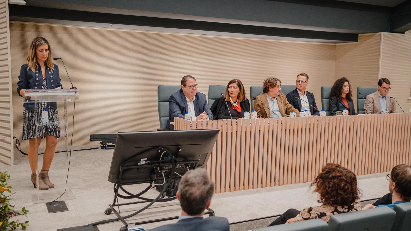 Investigadores, empresas y protagonistas del sector innovador, en la mesa celebrada el 14 de noviembre en la UC3M dentro del Foro de Innovación.