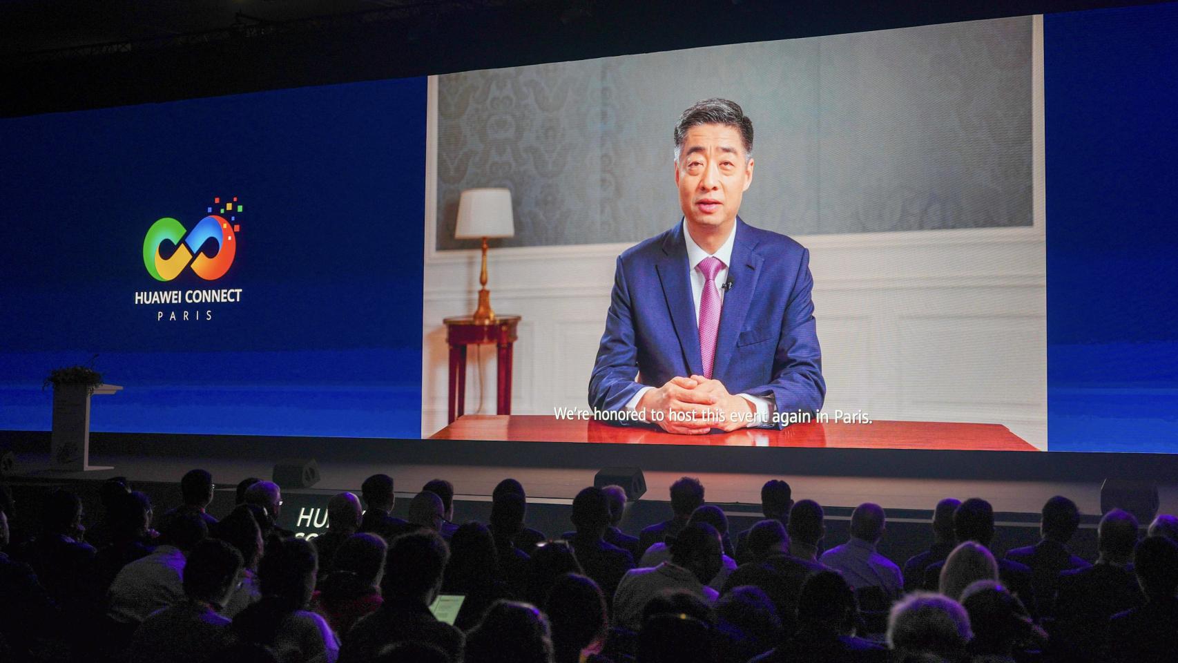 Ken Hu, presidente rotatorio de Huawei, durante Huawei Connect 2023.