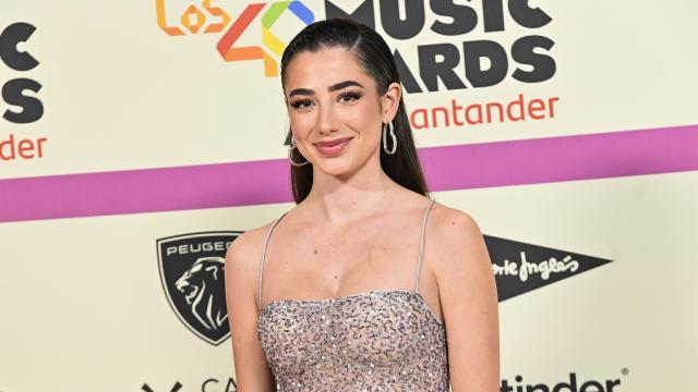 Lola Lolita en el photocall de LOS40 Music Awards.