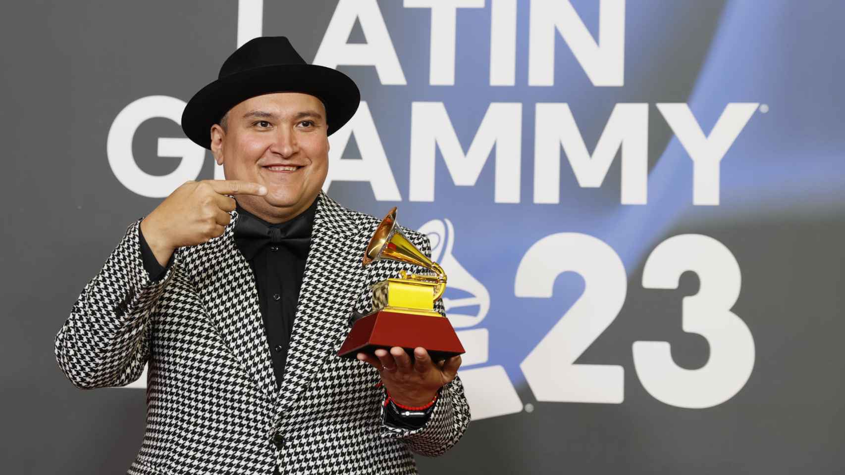 Juan Treviño, Grammy Latino al mejor Álbum de Música Tejana por 'Para empezar a amar'.