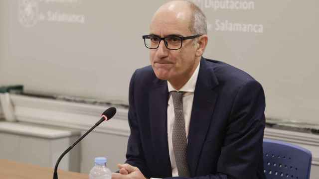 El presidente de la Diputación de Salamanca, Javier Iglesias, en la rueda de prensa este viernes