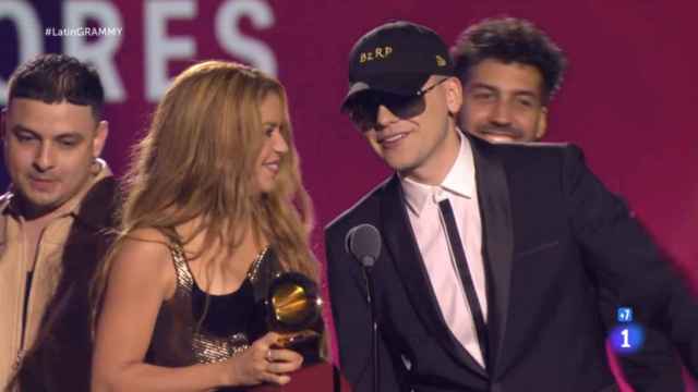 Día triunfal para La 1: arrasa con la gala de los Premios Grammy Latinos, el fútbol y la investidura de Pedro Sánchez