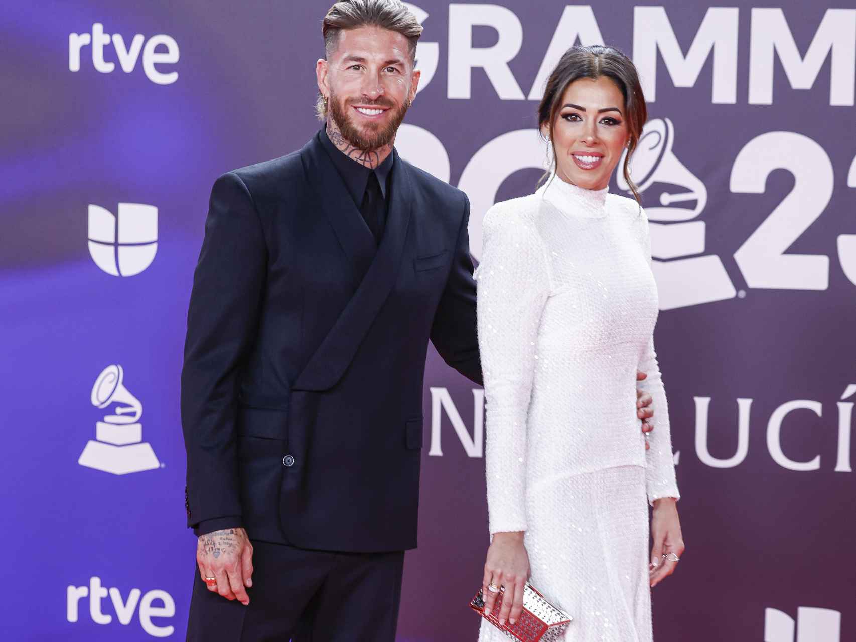 Sergio Ramos junto a su hermana en la alfombra roja de los Latin Grammy.