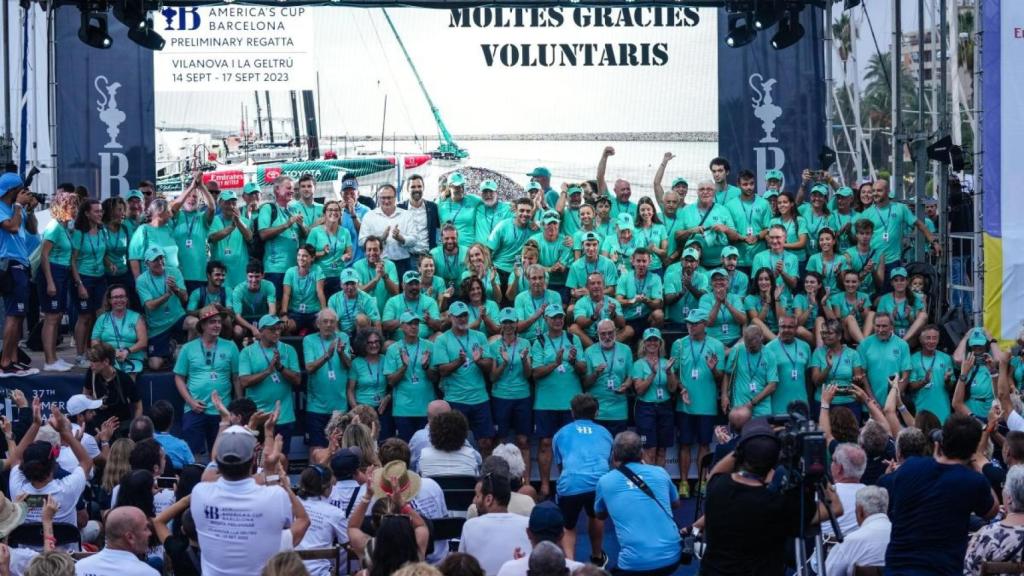 Voluntarios de Vilanova i la Geltrú en la ceremonia final de entrega de premios