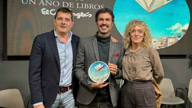 El vigués Luis García-Rey, premio ‘Un año de libros’ al mejor debut literario