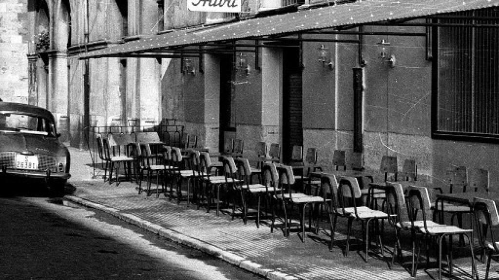 Imagen antigua de la chocolatería Áliva fundada en 1962 en Santander.