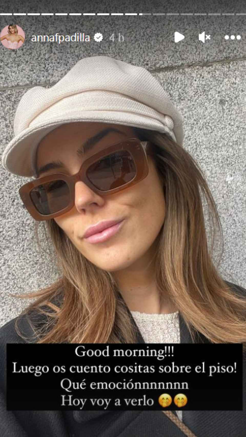 Anna Ferrer Padilla con las gafas 'MÓ Spineta' de Multiplicas.
