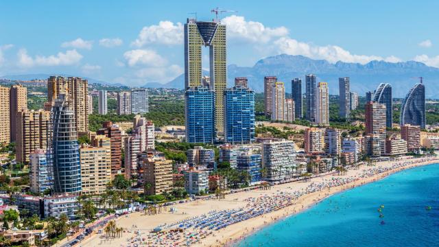 Hoteles y rascacielos de Benidorm, en una imagen de archivo.