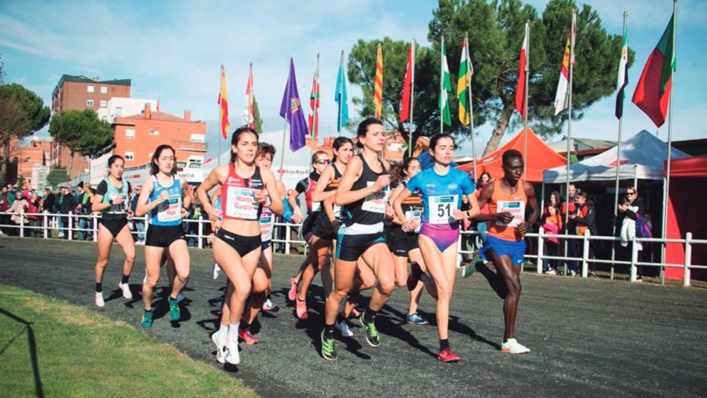 Las competiciones de féminas ocupan un lugar destacado en el Cross de Venta