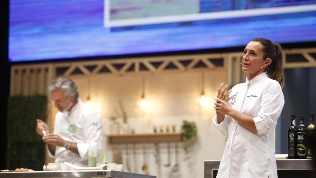 Begoña Rodrigo durante su ponencia en San Sebastián Gastronomika