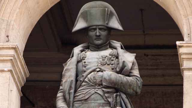 Estatua de Napoleón Bonaparte.