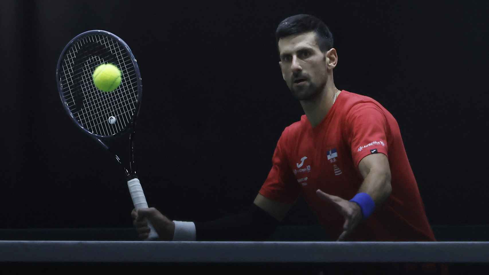 Djokovic, entrenando con Serbia