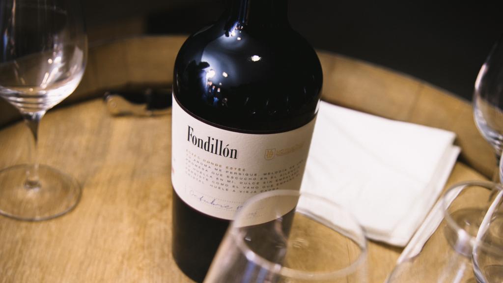 Ruta del Vino de Alicante. Bodegas Monóvar. Botella de fondillón