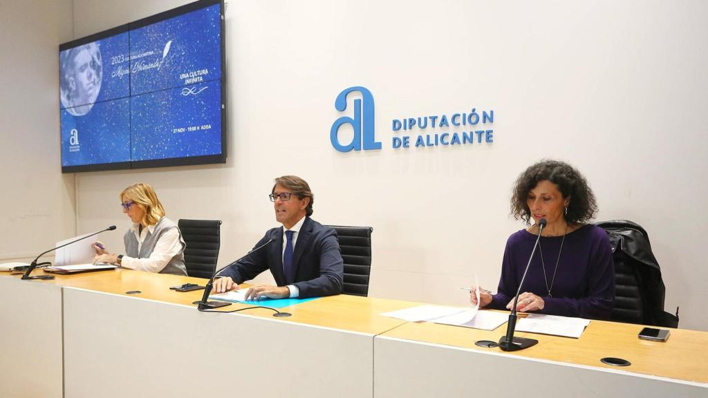 Argudo, Navarro y Martínez, en la presentación de este miércoles.