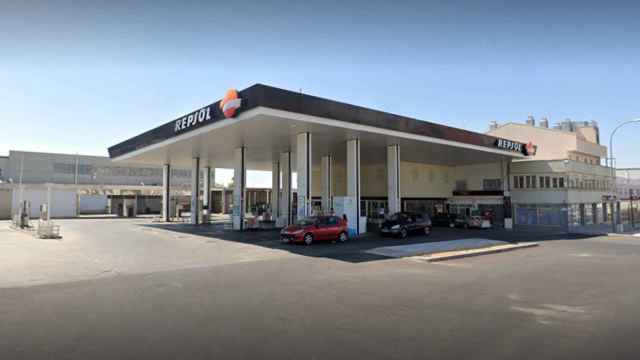 La gasolinera de Repsol en la que ocurrieron los hechos. Imagen de Google Maps.