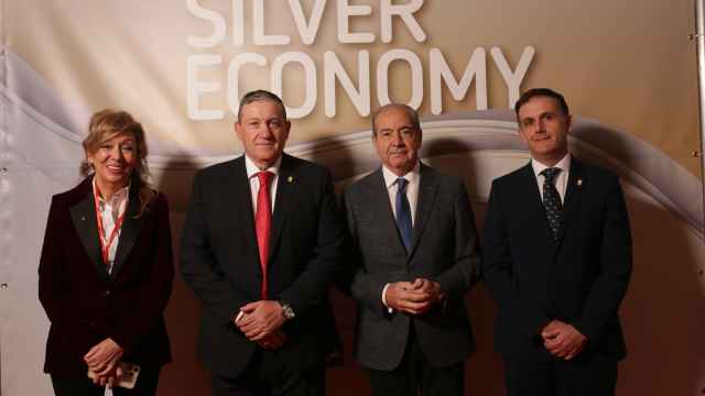 El presidente de la Diputación provincial de Zamora, Javier Faúndez, inaugura el V Congreso Internacional Silver Economy