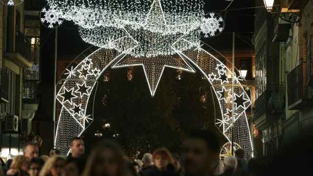 Iluminación navideña en Toledo el año 2022.