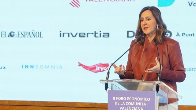 La alcaldesa de Valencia, María José Catalá, durante su intervención en el foro