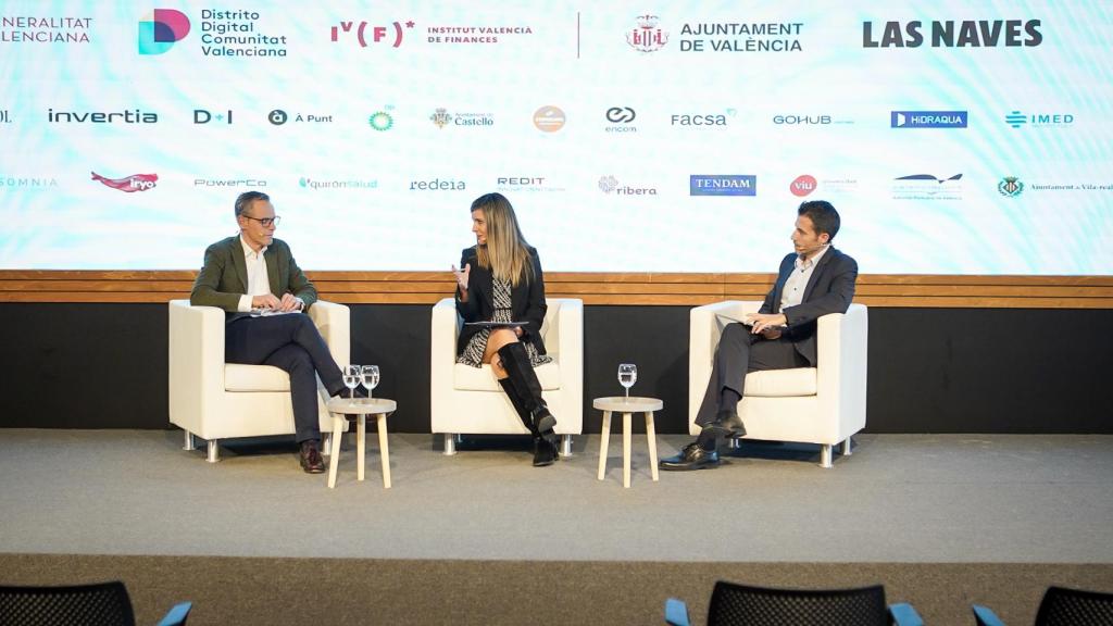 Manuel Bosch (Ribera Salud) y Pedro Tomás (IMED), durante la charla.