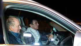 El Rey Emérito Juan Carlos llega a la casa de Pedro Campos, a 20 de noviembre de 2023, en Sanxenxo, (Pontevedra).