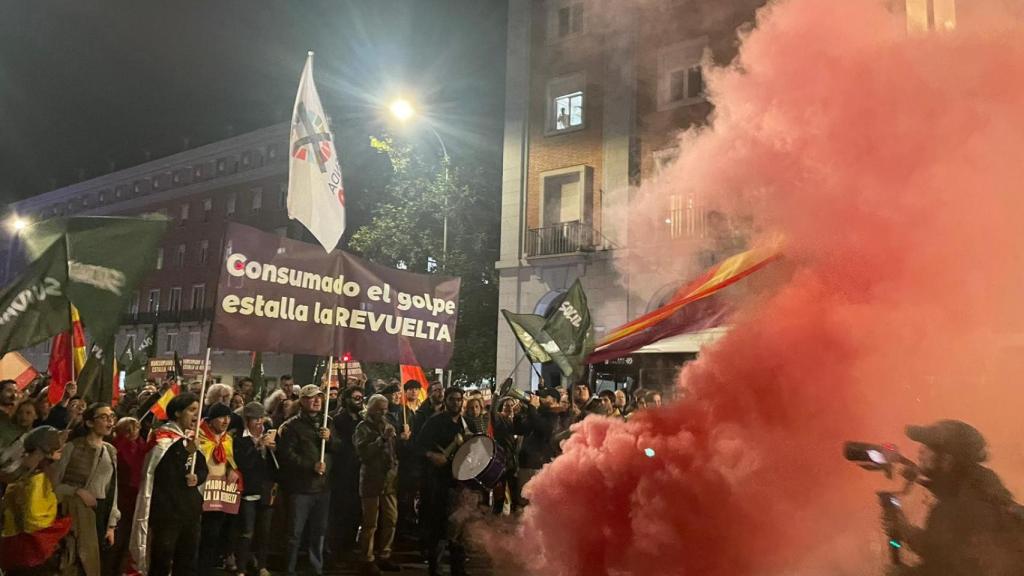 Manifestaciones contra la amnistía salen de Princesa.